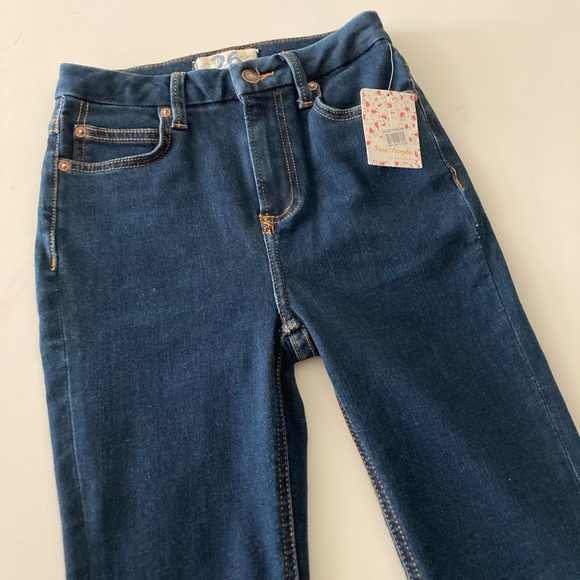 FREE PEOPLE Dark Wash Denim Skinny Jeans - Picture 5 of 8